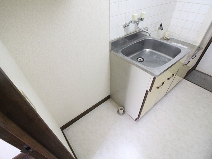 物件内観写真15　(洗濯機置場)