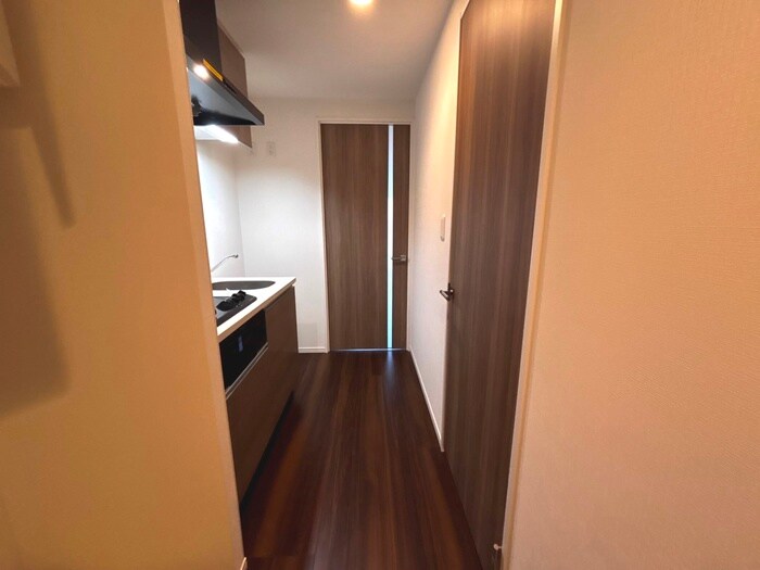 物件内観写真20　(廊下)