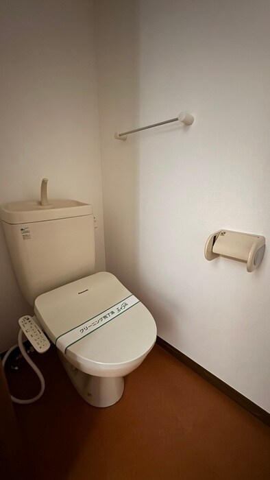 物件内観写真14　(トイレ)