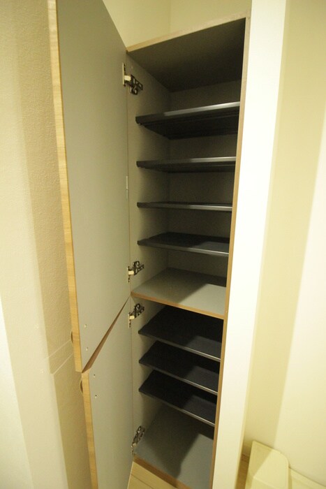 物件内観写真18　(靴箱)