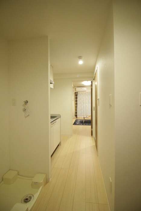 物件内観写真19　(廊下)