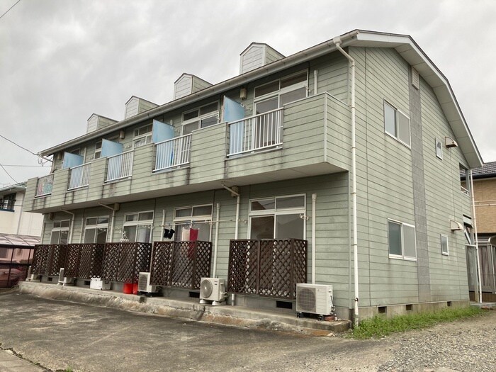 物件外観写真2　(外観写真)