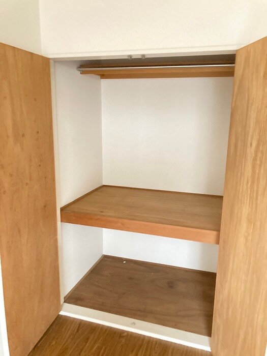 物件内観写真12　(収納)