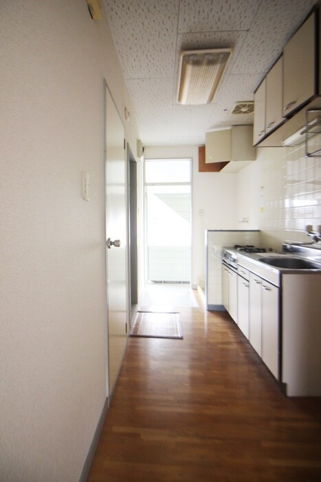 物件内観写真14　(玄関)