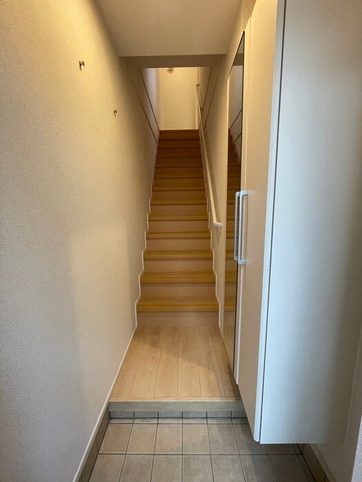 物件内観写真14　(玄関)