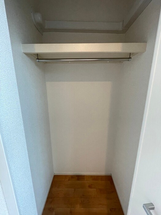 物件内観写真18　(収納)