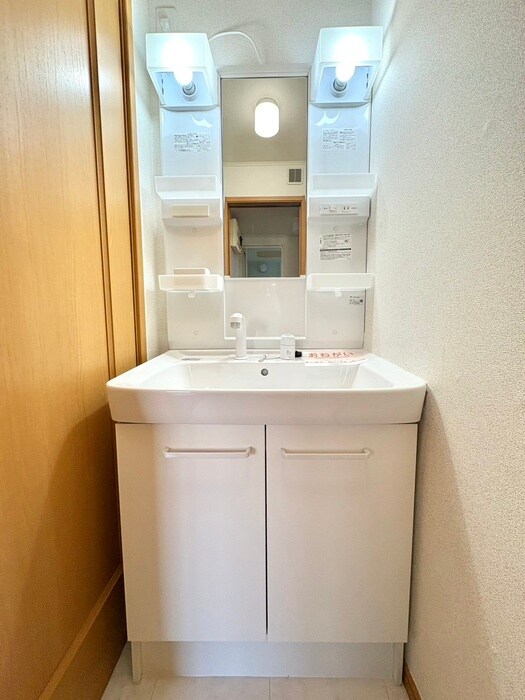 物件内観写真13　(洗面)