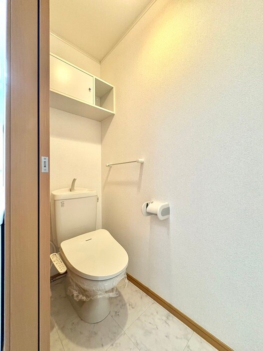 物件内観写真14　(トイレ)