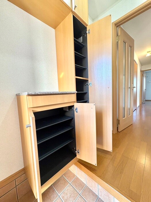 物件内観写真18　(靴箱)