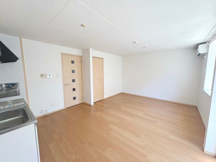 物件内観写真9　(居室)