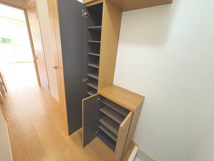 物件内観写真19　(靴箱)