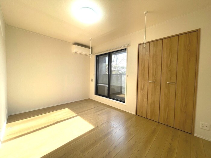 物件内観写真8　(居室)