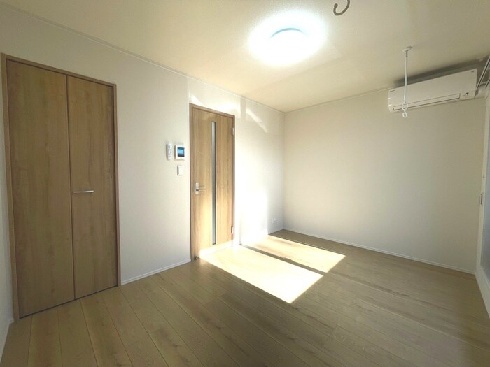 物件内観写真9　(居室)