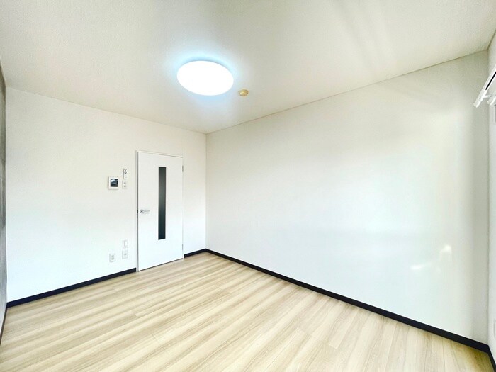 物件内観写真10　(居室)