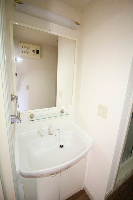 物件内観写真12　(洗面)