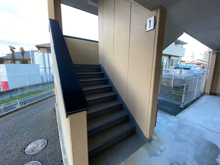 物件外観写真6　(建物設備)