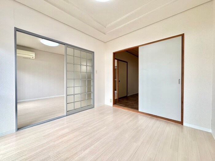 物件内観写真8　(居室)