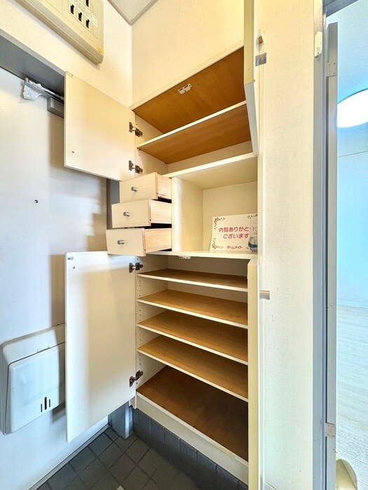 物件内観写真19　(靴箱)