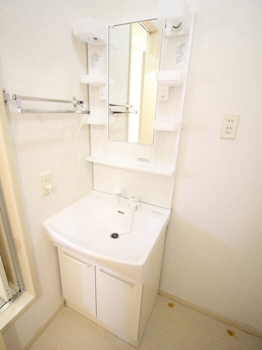 物件内観写真11　(洗面)