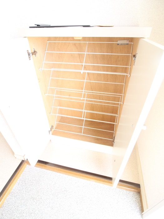 物件内観写真14　(靴箱)