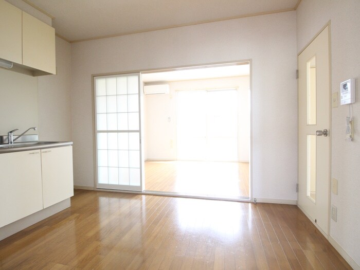 物件内観写真16　(居室)