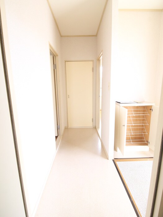 物件内観写真20　(廊下)