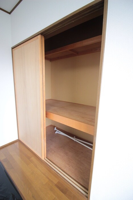 物件内観写真15　(収納)