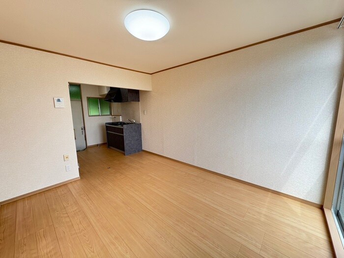 物件内観写真7　(居室)