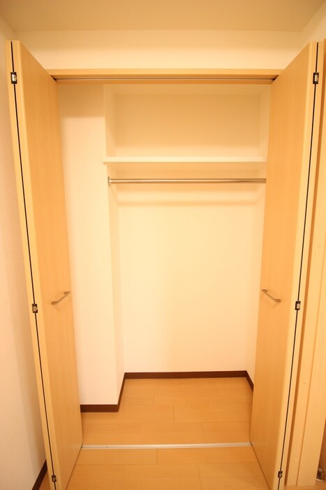 物件内観写真16　(収納)
