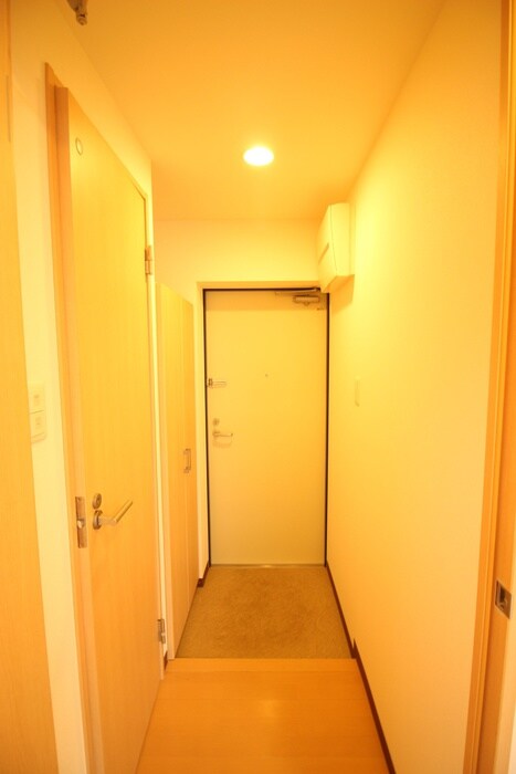 物件内観写真18　(廊下)