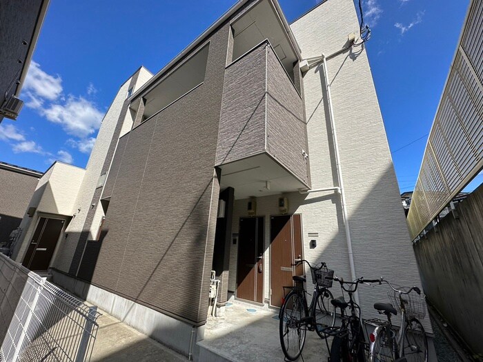 物件外観写真1　(外観写真)