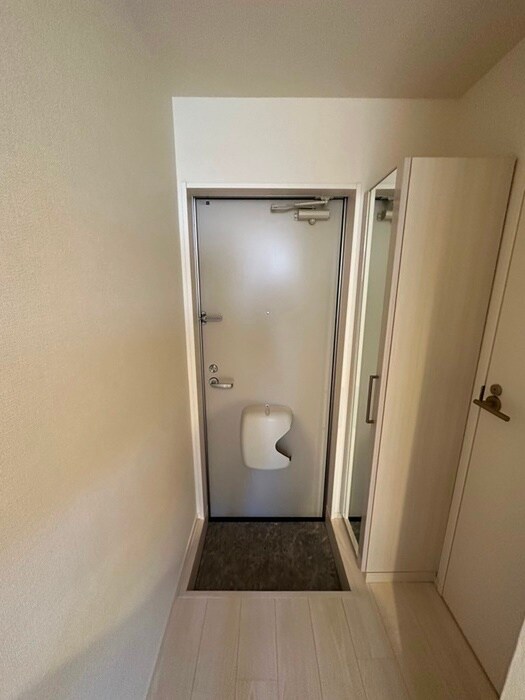 物件内観写真15　(玄関)