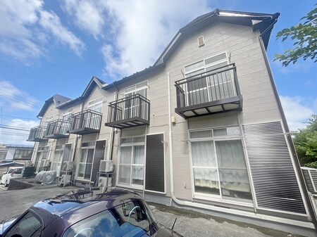 エンブレム・エミ外観写真