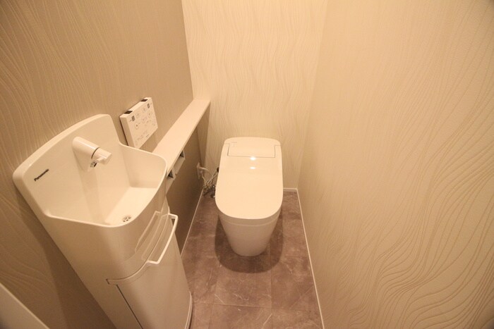 物件内観写真13　(トイレ)