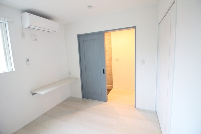 物件内観写真15　(居室)