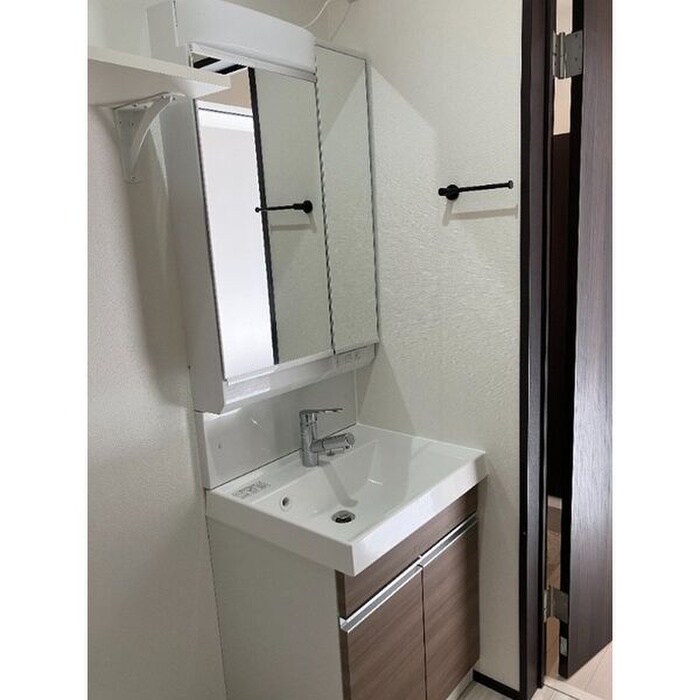 物件内観写真9　(洗面)