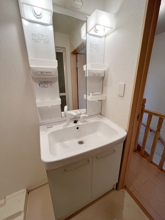 物件内観写真13　(洗面)