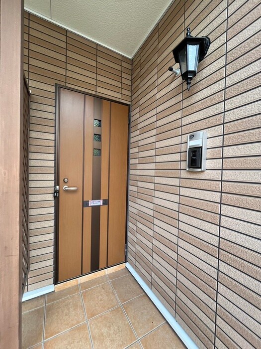 物件内観写真14　(玄関)