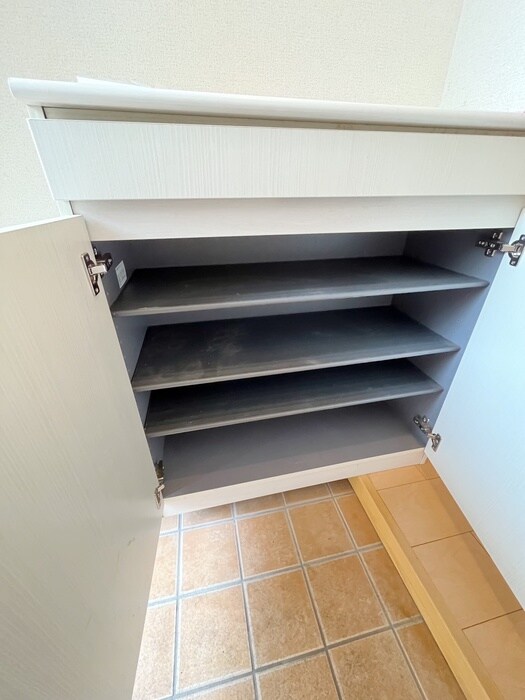 物件内観写真16　(靴箱)