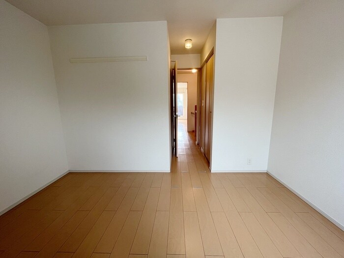 物件内観写真18　(居室)