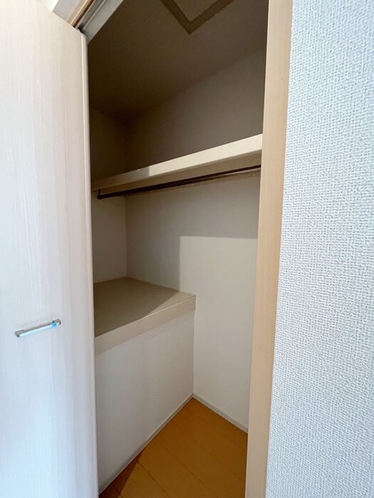 物件内観写真21　(収納)