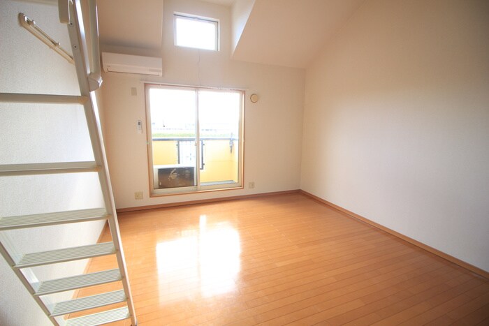 物件内観写真7　(居室)