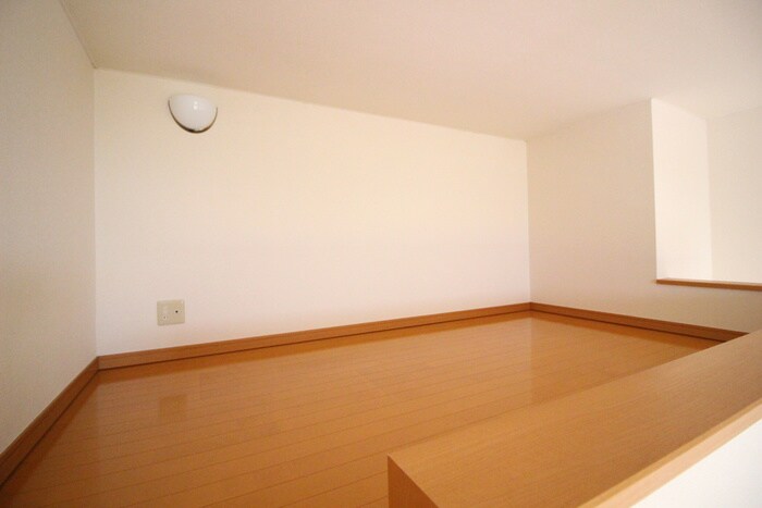 物件内観写真13　(ロフト)