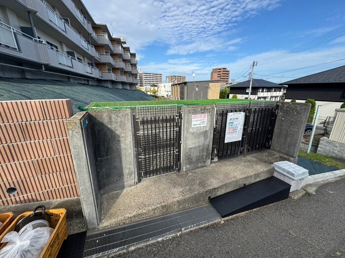 物件外観写真4　(建物設備)