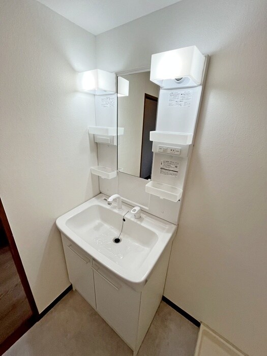 物件内観写真11　(洗面)