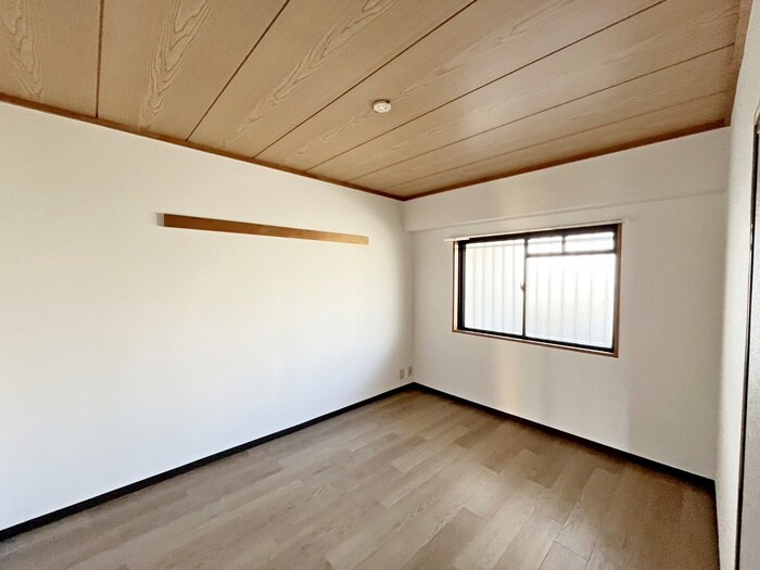物件内観写真19　(居室)