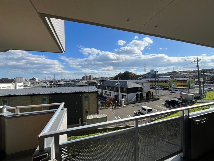 物件内観写真20　(室内からの展望)