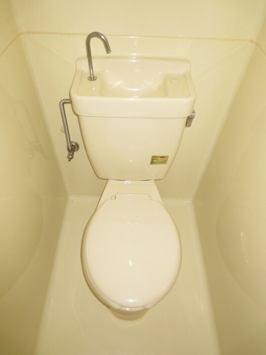 物件内観写真8　(トイレ)