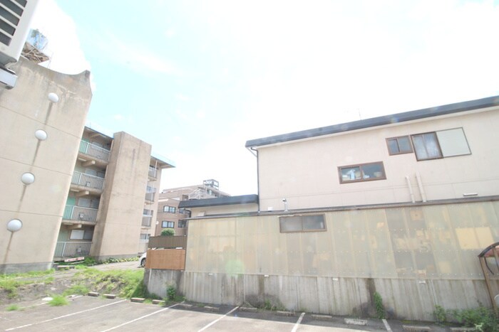 物件内観写真13　(室内からの展望)