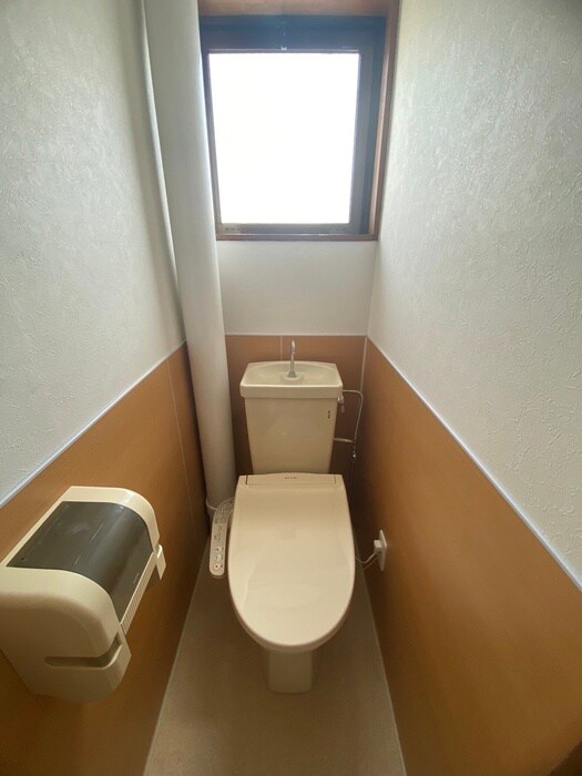 物件内観写真14　(トイレ)